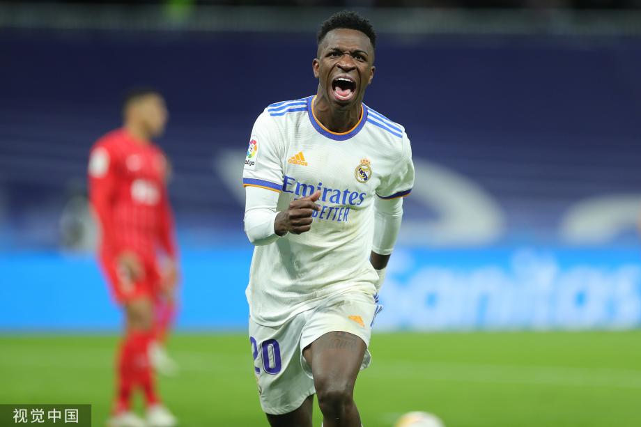 1-4惨败+2-3被翻！五星巴西跌下神坛？世界杯签运难救二流困境