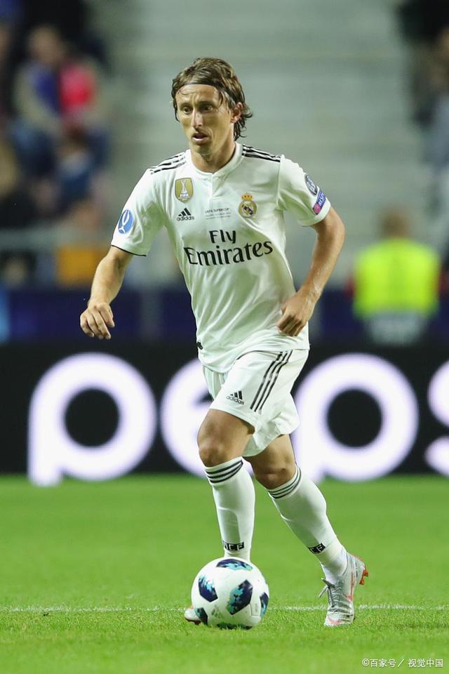 泰州主帅谈苏超夺冠：我们做得还不错，球员心理承受能力很强