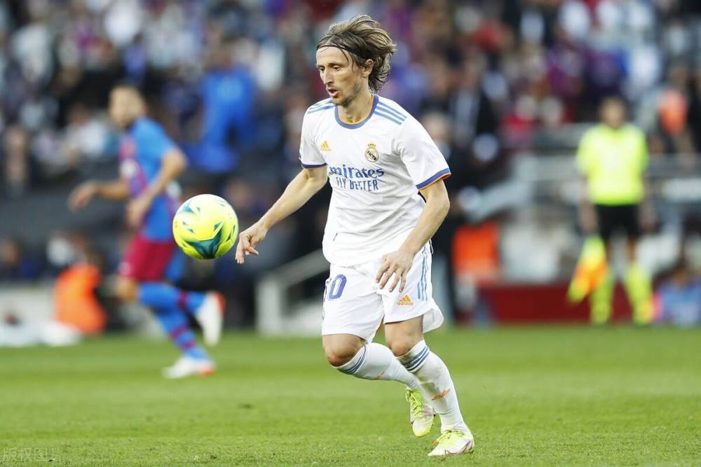 开拓者替补中锋投射出色，但防守和篮板表现令人堪忧